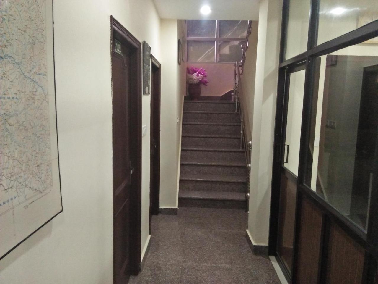 Hotel Hillora Mcleodganj McLeod Gandzs Kültér fotó